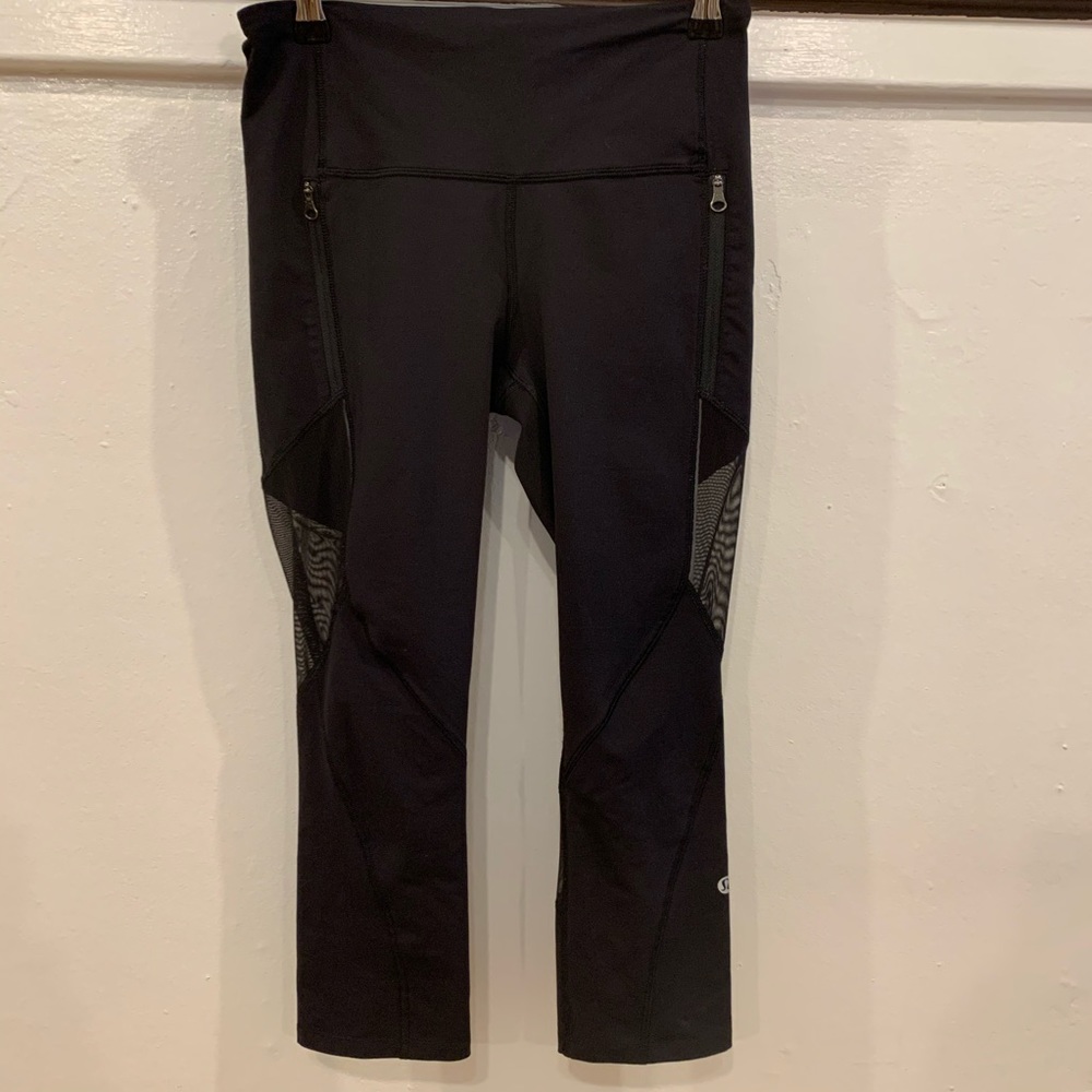 Lululemon Crop Mesh Panel Leggings